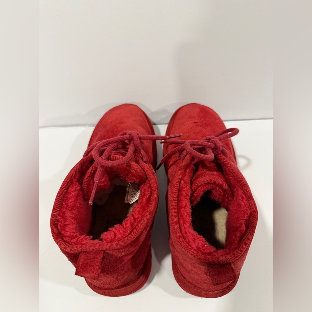 UGG Neumel Boots Red Suede Shearling Lined Chukka Men’s 8 Women’s 9.5 - Picture 3 of 16